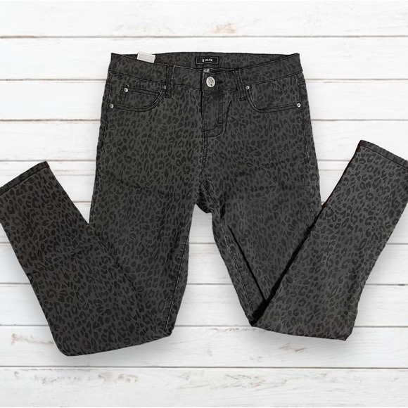 STS Blue Women's Black Gray Animal Cheetah Print Skinny Jeans Size 9 - Picture 2 of 5
